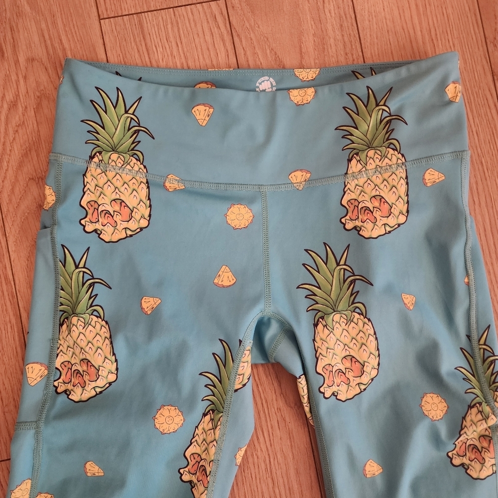 Feed Me Fight Me Skull Pineapple Leggings-Small - Picture 2 of 12